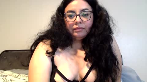 midnightbruja111 online show from August 9, 3:23 am