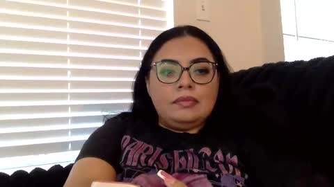Snapshot of midnightbruja111 chatting on October 20, 5:07 pm midnightbruja111 online show from October 20, 5:07 pm