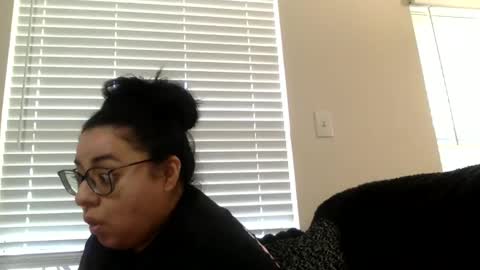 Snapshot of midnightbruja111 chatting on October 17, 6:23 pm midnightbruja111 online show from October 17, 6:23 pm