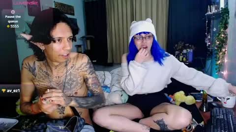 Pola  INDEPENDENT MODEL online show from April 21, 2:51 am