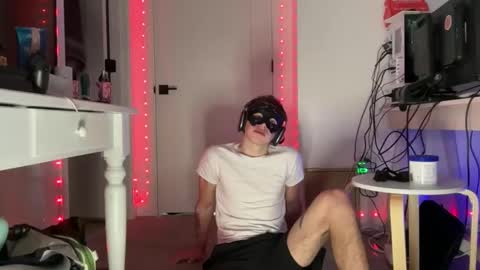 midnightmasc online show from March 12, 6:11 pm