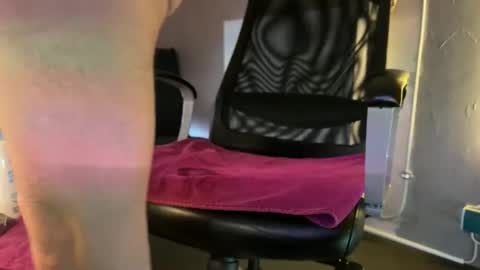 mies35 online show from November 26, 11:45 pm