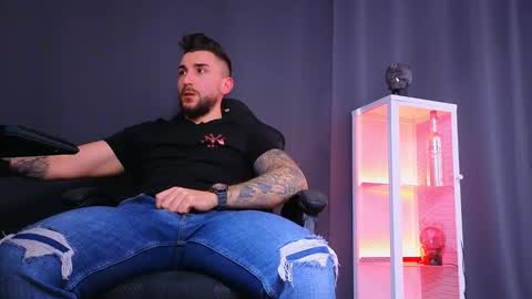 Snapshot of mightyaaron chatting on February 26, 10:38 am MightyAaron online show from February 26, 10:38 am