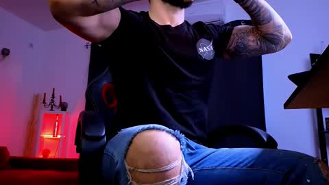 MightyAaron online show from March 10, 4:39 am