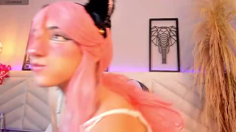 Snapshot of miia__baker chatting on February 24, 12:05 pm online show from February 24, 12:05 pm