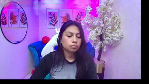 MIIA COLLINS online show from February 23, 12:29 pm