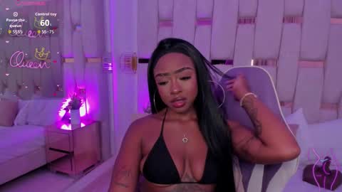 Miia Schwarz  online show from February 21, 10:35 pm