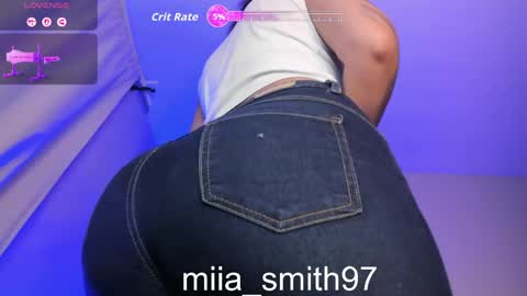 mia online show from May 4, 9:10 pm