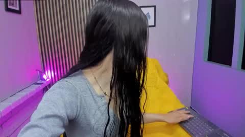 miilu  online show from September 25, 3:24 am