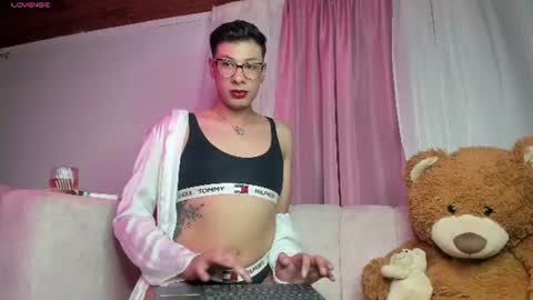 miissy__ online show from June 21, 6:09 am