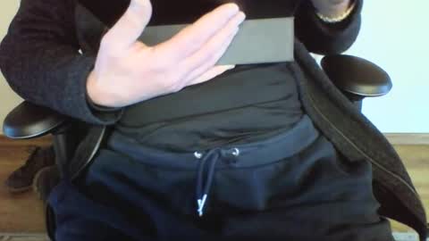 mik online show from February 24, 11:54 am