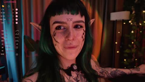 mika_moon_ online show from February 2, 8:02 am