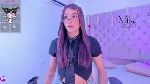 mika_velvet online show from February 25, 9:18 pm