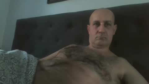 mikael_r52 online show from February 19, 7:29 am