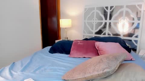 Mikaela blondie bigass online show from November 12, 1:46 pm