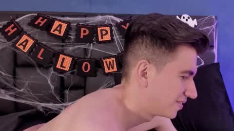 mikael online show from October 26, 5:41 am