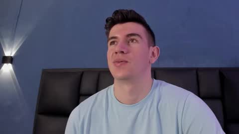 mikael online show from November 23, 5:27 am