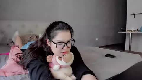 Snapshot of mikasssu chatting on February 24, 8:49 am mikasssu online show from February 24, 8:49 am