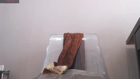 Snapshot of mike8incher chatting on November 1, 6:12 am Mike Holestretcher online show from November 1, 6:12 am