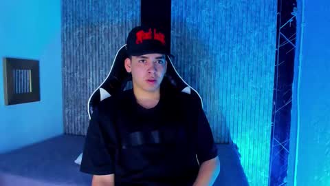 Mike 0233 online show from December 14, 4:41 am