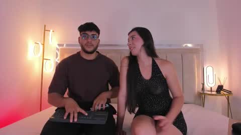 Snapshot of mikeandlucy chatting on October 16, 1:33 pm MikeAndLucy online show from October 16, 1:33 pm