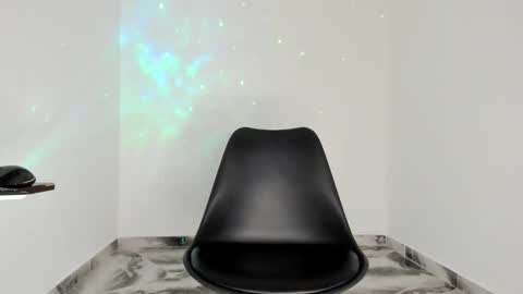 mikee_scooth online show from May 16, 6:54 am