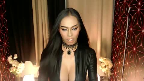 Snapshot of mikeyalawi03 chatting on March 4, 4:49 am Mistress MikeyAlawi online show from March 4, 4:49 am
