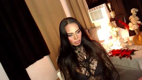 Mistress MikeyAlawi online show from November 11, 6:54 pm