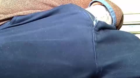 Snapshot of mikeybed chatting on October 9, 3:06 pm mikeybed online show from October 9, 3:06 pm