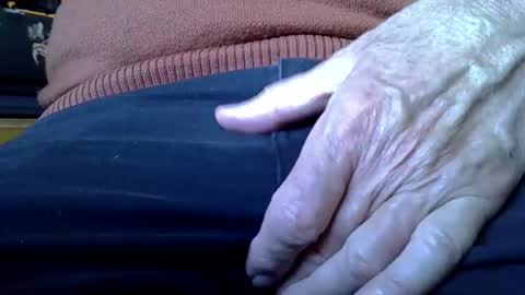 Snapshot of mikeybed chatting on September 23, 3:28 pm mikeybed online show from September 23, 3:28 pm