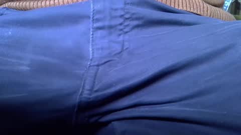 Snapshot of mikeybed chatting on February 10, 10:20 am mikeybed online show from February 10, 10:20 am