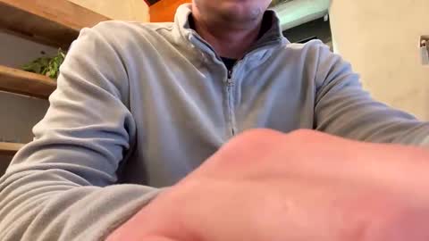 mikeydubs10 online show from April 29, 1:27 pm