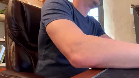 mikeydubs10 online show from May 1, 2:11 pm