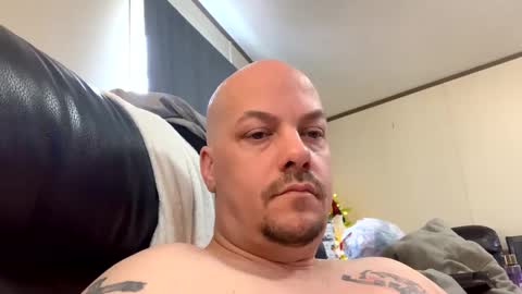 Snapshot of mikeylikesit2222 chatting on December 15, 5:42 pm mikeylikesit2222 online show from December 15, 5:42 pm