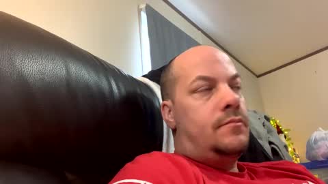 Snapshot of mikeylikesit2222 chatting on December 14, 2:42 pm mikeylikesit2222 online show from December 14, 2:42 pm