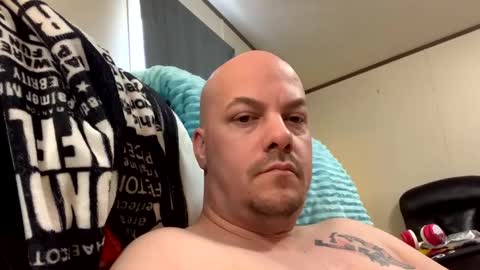 Snapshot of mikeylikesit2222 chatting on December 31, 9:28 pm mikeylikesit2222 online show from December 31, 9:28 pm