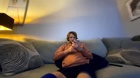 mikeywhite123 online show from March 5, 8:10 am