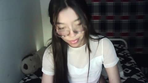 Snapshot of mikhaela_ chatting on October 19, 5:56 am Mikhaela online show from October 19, 5:56 am