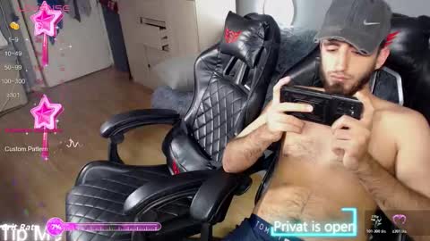 MIKI ENN ALEKS online show from October 23, 11:44 am