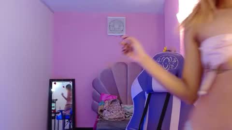 Mikka 3 online show from October 24, 1:45 pm