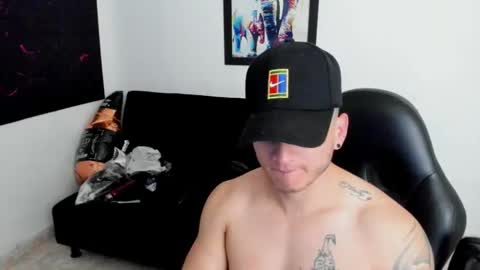 Snapshot of mikke_love chatting on September 22, 2:32 pm MIKKE online show from September 22, 2:32 pm