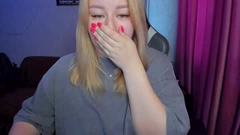 Mila shy sensual person  online show from November 11, 10:17 am