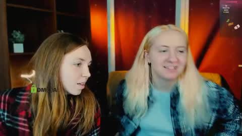 mila_glow online show from March 19, 6:30 am