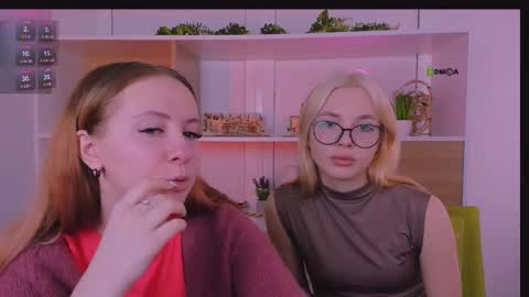 Snapshot of mila_glow chatting on October 16, 8:58 am mila_glow online show from October 16, 8:58 am