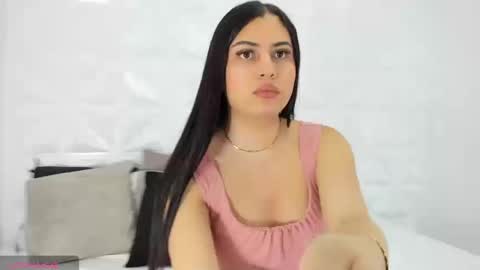 Snapshot of mila_heart chatting on September 19, 8:45 pm mila_heart online show from September 19, 8:45 pm