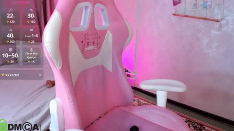 mila_kinor online show from November 8, 1:30 am