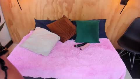 Snapshot of mila_samy chatting on October 1, 12:04 pm Mila and samy online show from October 1, 12:04 pm