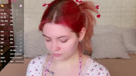 Lisa online show from April 2, 4:03 pm