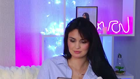 Mila online show from April 3, 2:35 pm