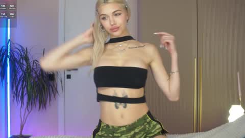 Mila and u can call me sweet bunny online show from February 6, 11:57 am